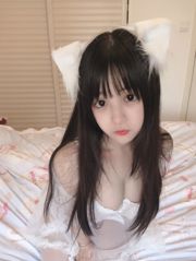 [Cosplay] Sakurai Ningning-ropa interior de encaje de gato blanco pequeño