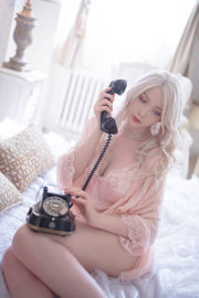 [COS Welfare] Иностранная красавица SayaTheFox - Розовый костюм
