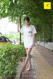 [IESS 奇思趣向] The Nth Fantasy, Lonely Weekend ① Xiaoliu Small Skirt + Fish Mouth Shoes + Schoenen dragen en in het water spelen