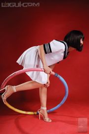 Model Yumi "Süßes Schulmädchen zeigt Strümpfe beim Training" [Ligui LiGui] Seidenfuß Foto Bild