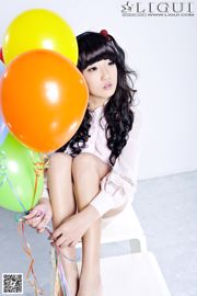 [丽柜LiGui] Model Si Qi "Balloon Girl with Silk Feet" Beautiful Legs and Jade Feet Photo Picture