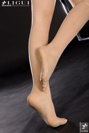 Model Sophie "Die Versuchung der Schönheit des Angestellten" [Ligui LiGui] Foto von schönen Beinen und Jadefüßen