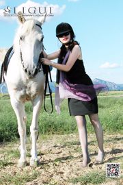 Patrón de pierna alta "White Horse Girl Beauty" [LIGUI] Hermosas piernas y pies de seda