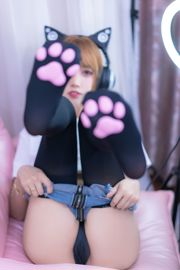 [Cosplay] Douyu Rice Noodles sama - Gaming Cat