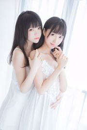 Mumianmian OwO & Sakura Momoko "차오 (흰색 치마 × 흰색 치마)"