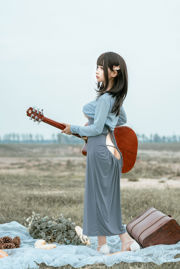 [Net Red COSER Photo] Anime-Bloggerin Dumme Momo – Gitarrenschwester
