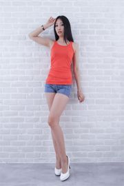 Joan Xiaokui, Modellstil mit frischen Beinen + Xinyi-Straßenschießen