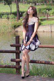 Filmagem da deusa sul-coreana Lee In Hye / Lee Eun Hye "Small Fresh Dress" ao ar livre