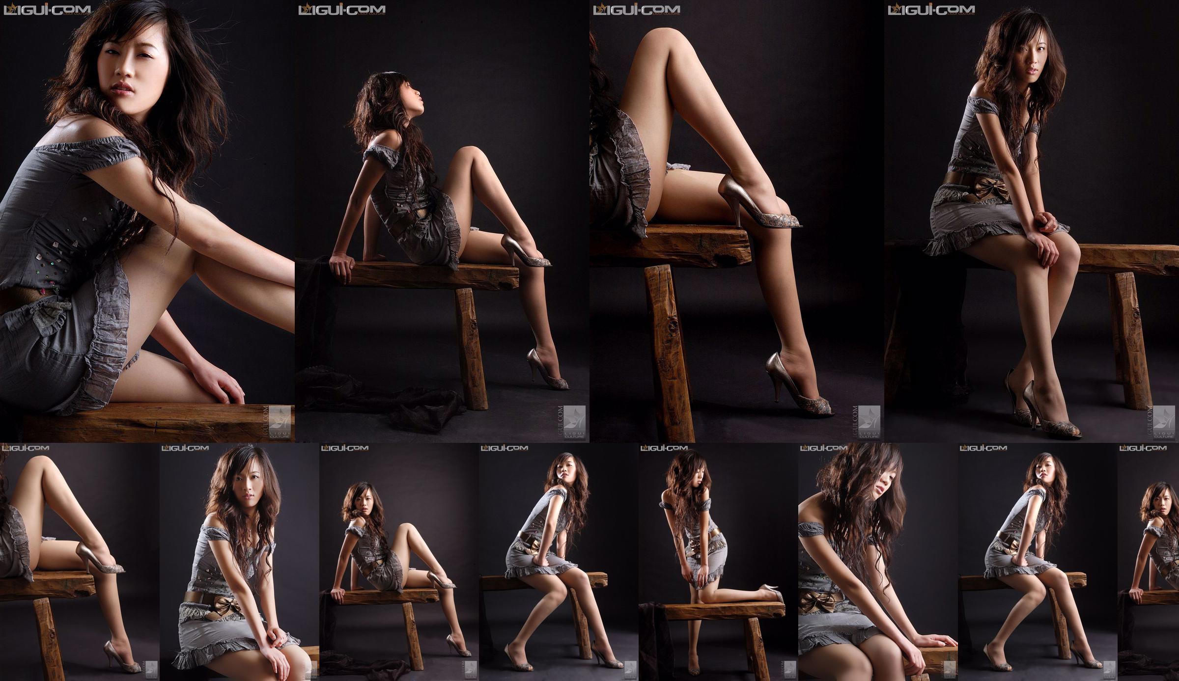 Modelo Wang Xin "Yi Ren sentado sozinho, lindos olhos desfocados" [丽 柜 LiGui] Foto do pé de seda No.1812d3 Página 4